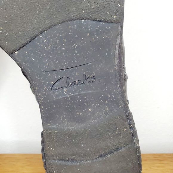 Clarks Caroline Orchid Ruched Black Leather Ankle Booties Comfort Womens SZ 9.5 - Picture 10 of 12